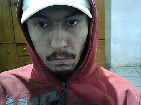 Snapshot of michel1520 chatting on 10/10/25, 10:42 michel1520 online show from 10/10/25, 10:42