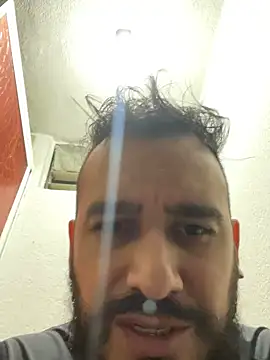 Snapshot of leonardohot1987 chatting on 01/10/25, 07:14 leonardohot1987 online show from 01/10/25, 07:14