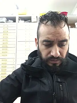 Snapshot of leonardohot1987 chatting on 02/13/25, 05:11 leonardohot1987 online show from 02/13/25, 05:11