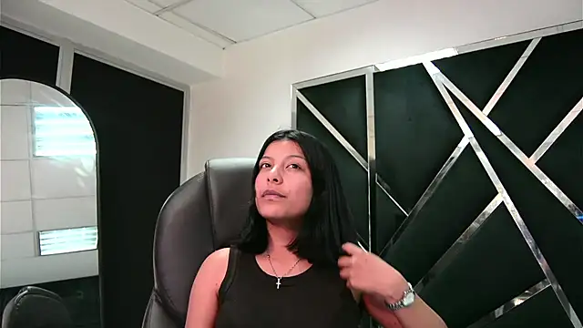 Salmaportman69 online show from 11/03/25, 12:46