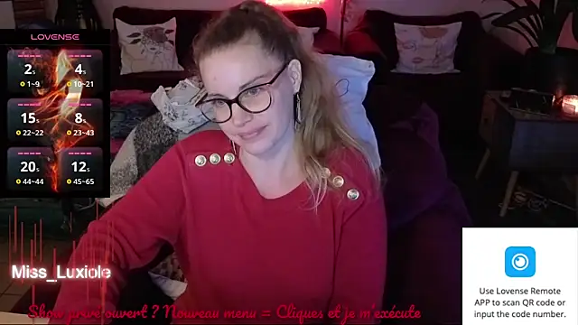 Snapshot of Miss_luxiole chatting on 10/16/25, 07:26 Miss luxiole online show from 10/16/25, 07:26