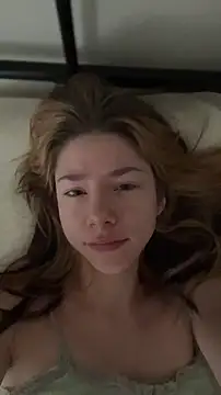 Snapshot of Mary_Leaf chatting on 11/16/25, 09:37 Mary Leaf online show from 11/16/25, 09:37