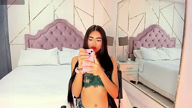 BellaaStorm online show from 03/12/25, 01:51