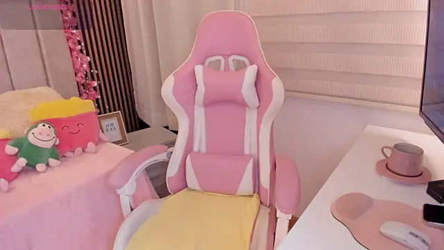 tamy xoo online show from 11/08/25, 07:45