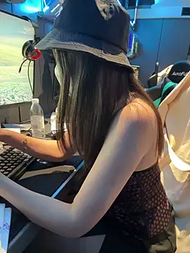 anan2025 online show from 11/18/25, 02:54