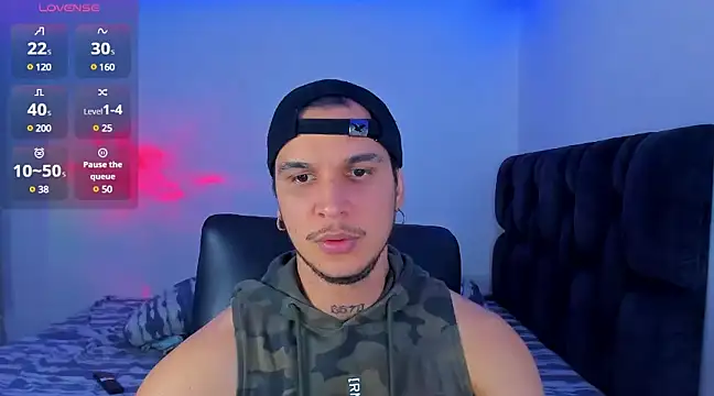 Snapshot of austinoficial chatting on 02/02/25, 01:34 austinoficial online show from 02/02/25, 01:34