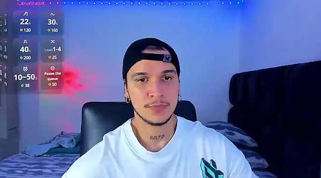 Snapshot of austinoficial chatting on 02/05/25, 11:39 austinoficial online show from 02/05/25, 11:39