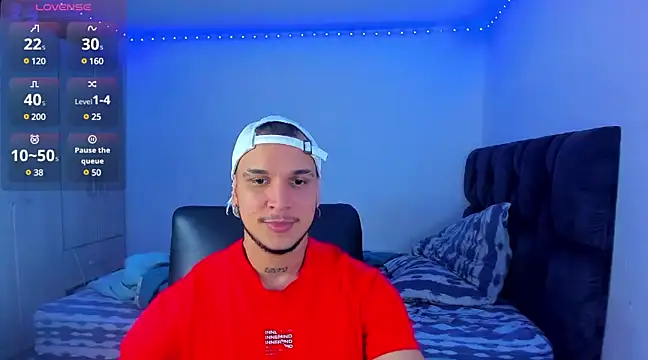 Snapshot of austinoficial chatting on 02/15/25, 04:47 austinoficial online show from 02/15/25, 04:47