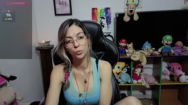 Princezzlove3 online show from 10/20/25, 12:55