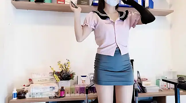 Lush-Office online show from 01/21/25, 07:58