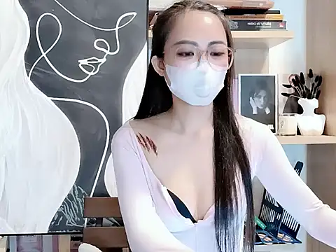 Lush-Office online show from 11/05/25, 06:24