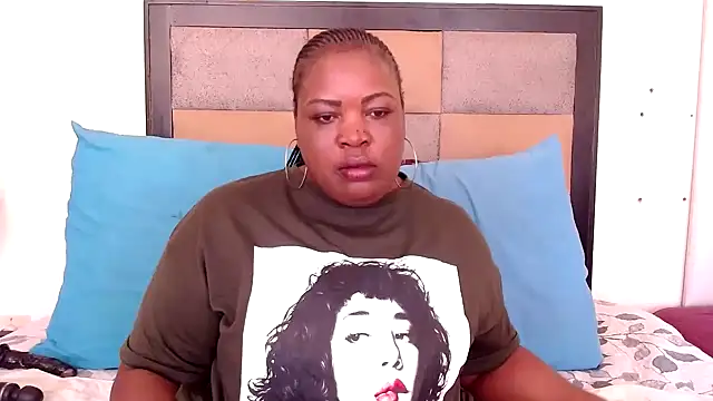 omalicha98 online show from 10/16/25, 06:36