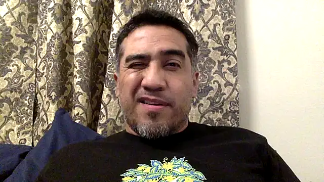 Snapshot of smoothwick chatting on 03/19/25, 02:27 smoothwick online show from 03/19/25, 02:27