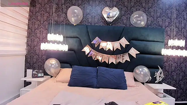 Aitana Hilton  online show from 02/07/25, 11:56