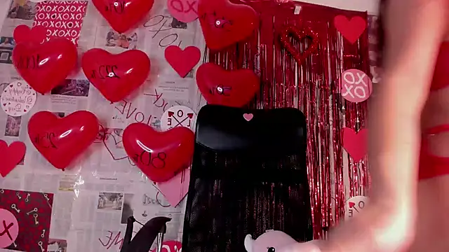 Snapshot of SabrinaSpell_ chatting on 02/14/25, 11:53 SabrinaSpell online show from 02/14/25, 11:53