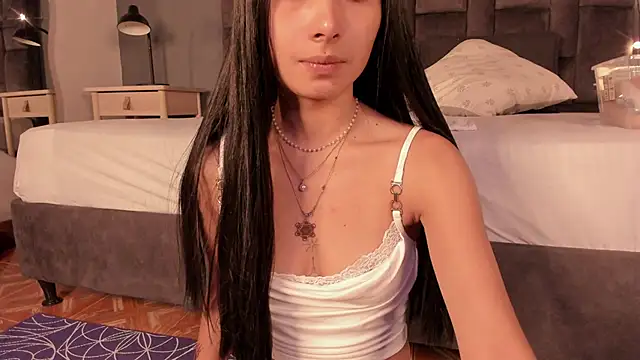 Snapshot of SabrinaSpell_ chatting on 10/26/25, 12:22 SabrinaSpell online show from 10/26/25, 12:22