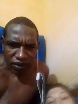 Snapshot of Elnegro28 chatting on 01/13/25, 03:45 Elnegro28 online show from 01/13/25, 03:45