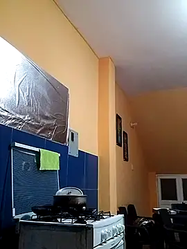 Snapshot of Elnegro28 chatting on 02/14/25, 12:14 Elnegro28 online show from 02/14/25, 12:14