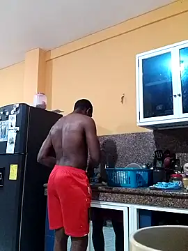 Snapshot of Elnegro28 chatting on 10/02/25, 12:12 Elnegro28 online show from 10/02/25, 12:12