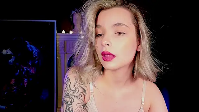 Snapshot of Bella_Alita chatting on 01/14/25, 08:48 Bella Alita online show from 01/14/25, 08:48