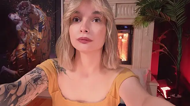 Snapshot of Bella_Alita chatting on 01/18/25, 11:33 Bella Alita online show from 01/18/25, 11:33