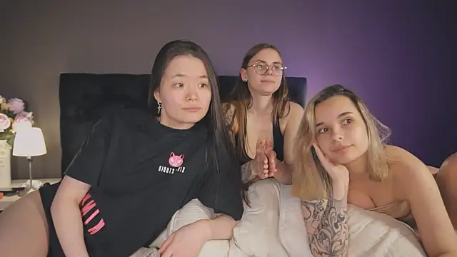 Snapshot of Bella_Alita chatting on 03/03/25, 08:05 Bella Alita online show from 03/03/25, 08:05