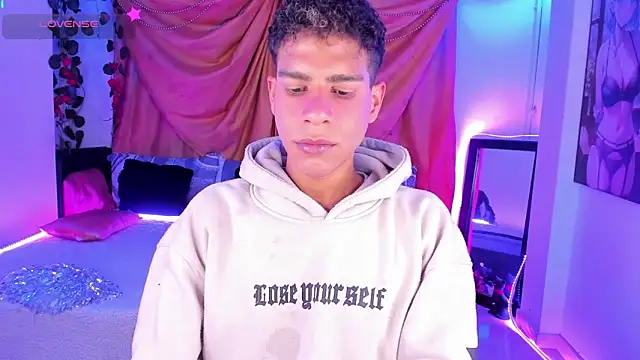 Ethan Boyy online show from 10/29/25, 11:17