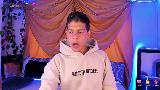 Ethan Boyy online show from 11/11/25, 09:48