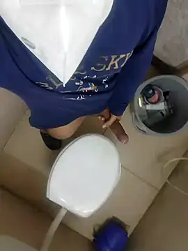 Snapshot of mmjch1 chatting on 01/15/25, 09:51 mmjch1 online show from 01/15/25, 09:51