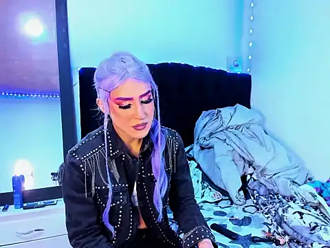 Georgina Giio online show from 09/17/25, 07:37