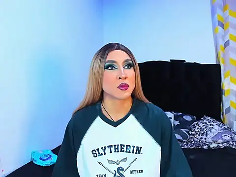 Georgina Giio online show from 11/19/25, 07:36