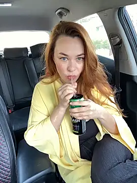 Snapshot of Kelley_Allie chatting on 11/17/25, 08:09 Kelley Allie online show from 11/17/25, 08:09