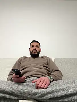 derbyo online show from 02/08/25, 04:14