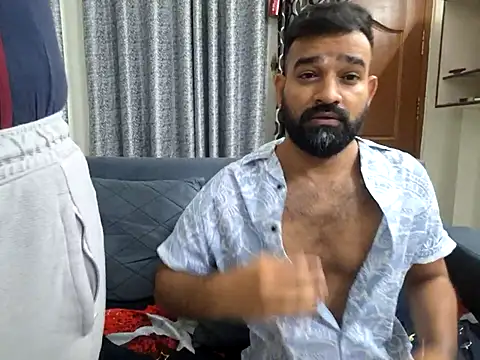 Snapshot of fuck_buddiess chatting on 02/14/25, 06:40 fuck buddiess online show from 02/14/25, 06:40