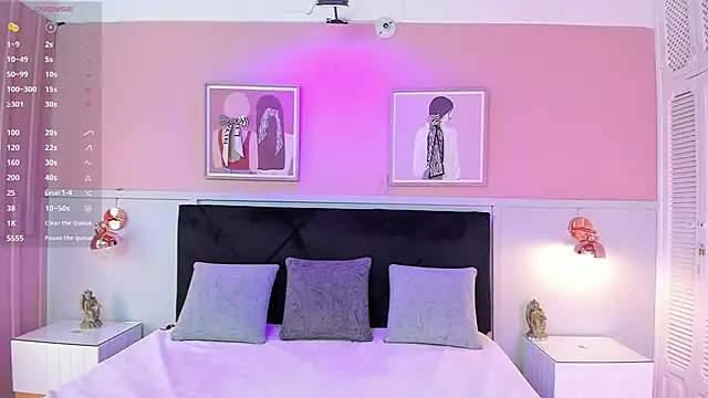 Snapshot of janna_lopez_ chatting on 10/18/25, 03:31 janna lopez online show from 10/18/25, 03:31