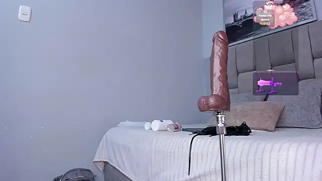 Snapshot of janna_lopez_ chatting on 11/01/25, 11:12 janna lopez online show from 11/01/25, 11:12