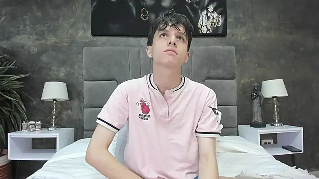 bruce hans online show from 11/07/25, 02:17