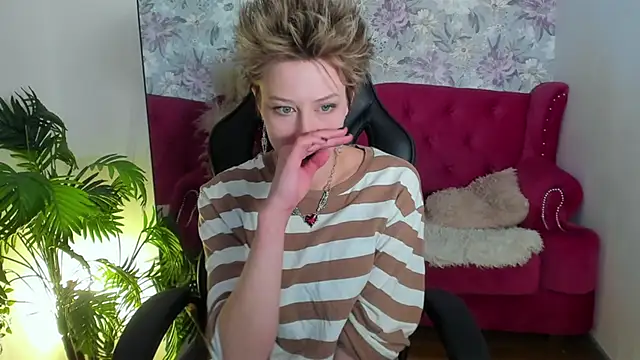 via mayer  online show from 03/19/25, 02:57