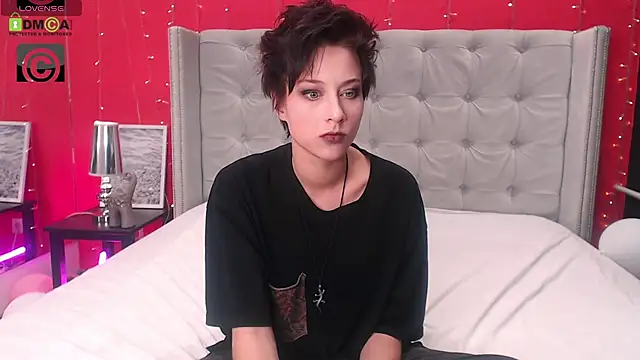 via mayer  online show from 09/13/25, 10:20