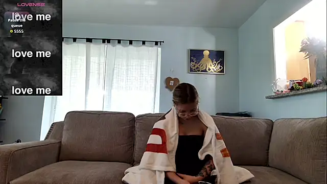 Hatgirl69 online show from 10/13/25, 03:34