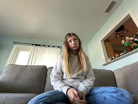 Hatgirl69 online show from 11/04/25, 05:45