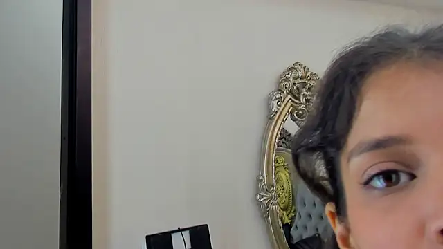 CharlotteBrandt online show from 10/04/25, 08:51