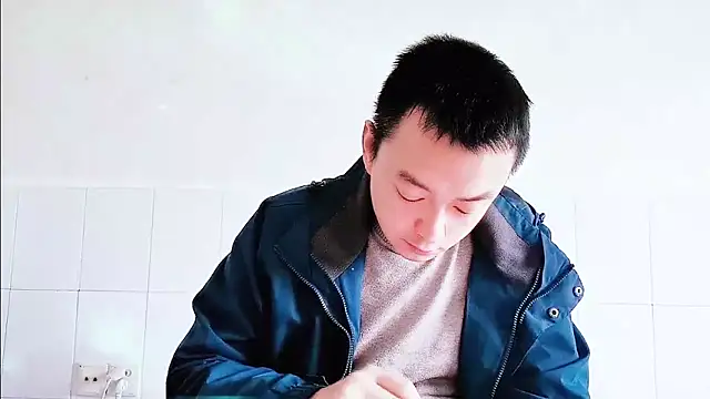 swg176 online show from 10/17/25, 01:53