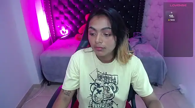 madelein m online show from 02/16/25, 12:41