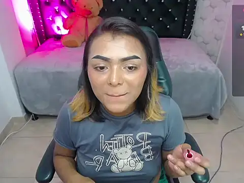 madelein m online show from 02/24/25, 07:19