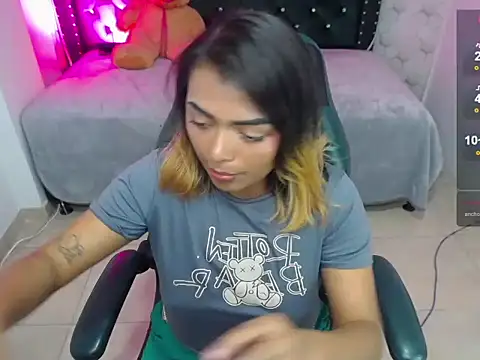 madelein m online show from 02/24/25, 10:25