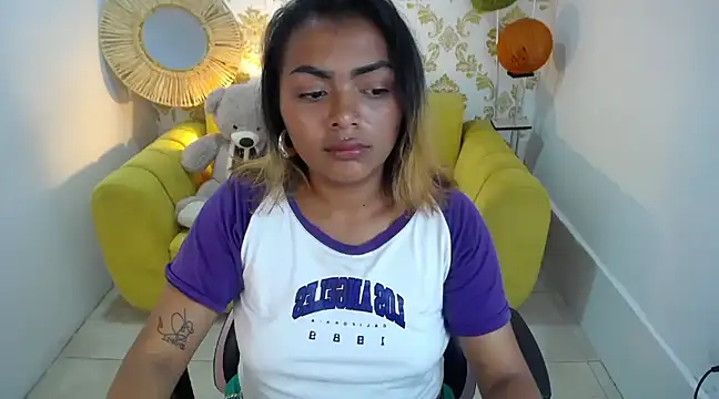 madelein m online show from 02/28/25, 10:28