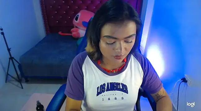 madelein m online show from 03/19/25, 07:27