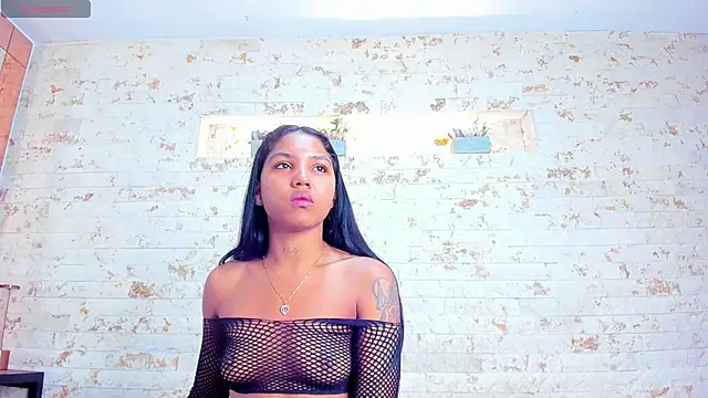 pocahontas pow online show from 10/07/25, 12:13