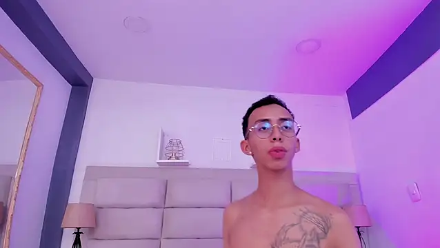 EthaanCox online show from 01/22/25, 02:48